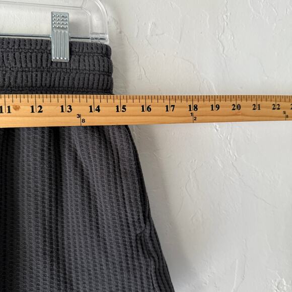 Old Navy Dark Grey Waffle Knit Button Front Lounge‎ Shorts Size M - Picture 7 of 8